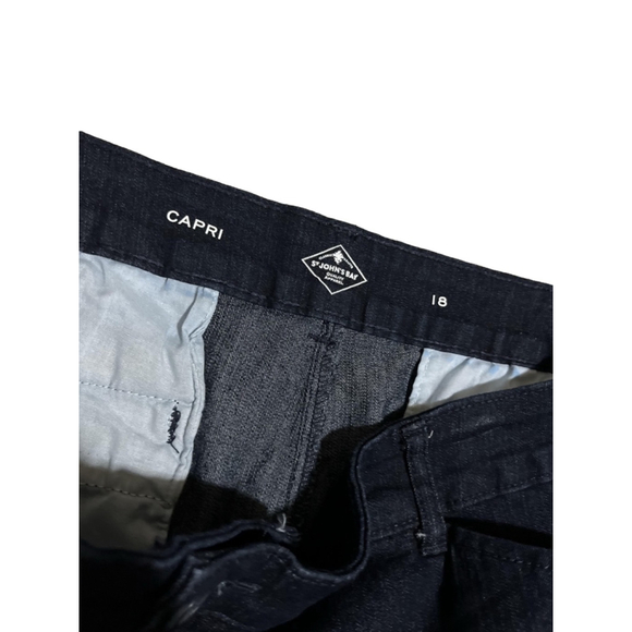 Women's St. John's Bay Capri Pants Size 18 Blue - Picture 3 of 8